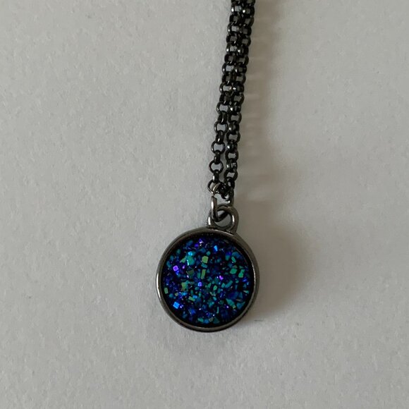 Spellbound Layer Necklace - Picture 4 of 4